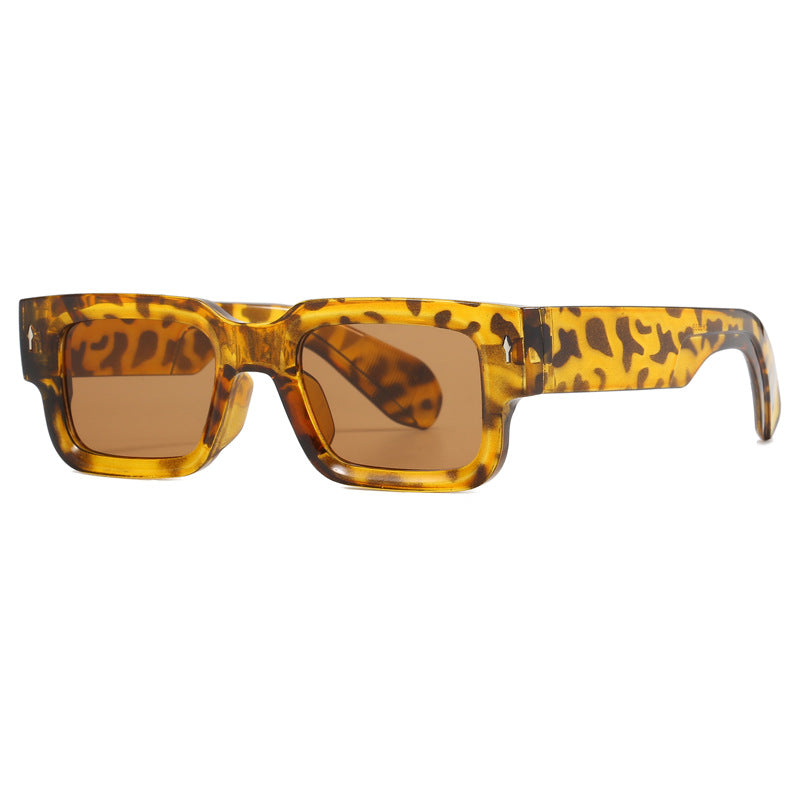 2026 European and American Thick-Framed Men's Sunglasses Trendy Square Frame Export Glasses with Personalized Rivet Decoration Cross-Border Sunglasses