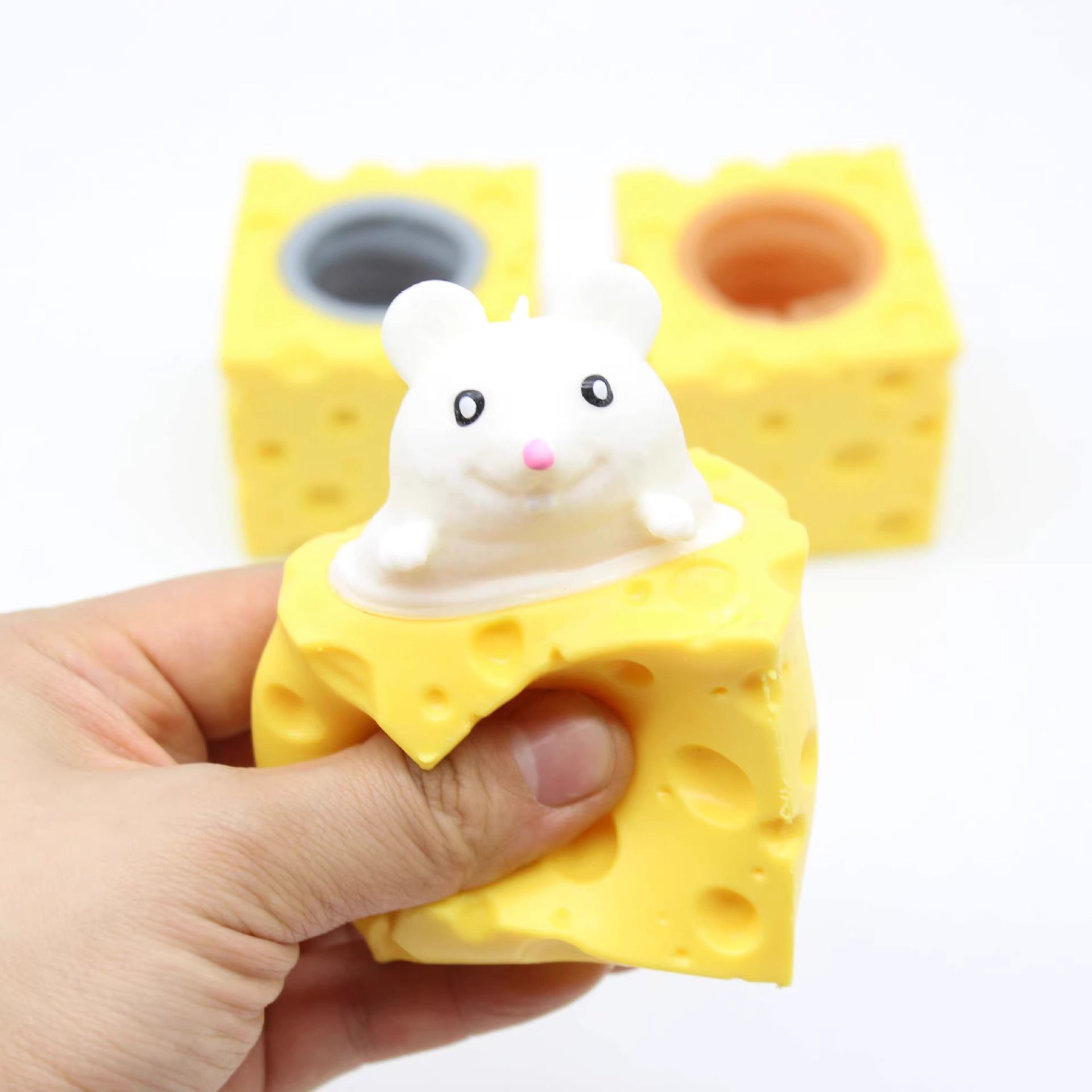 Creative prank cute pet stress-relief toy: little mouse, squirrel cup, squeeze toy, stress-relief ball, cheese toy for venting and stress reduction