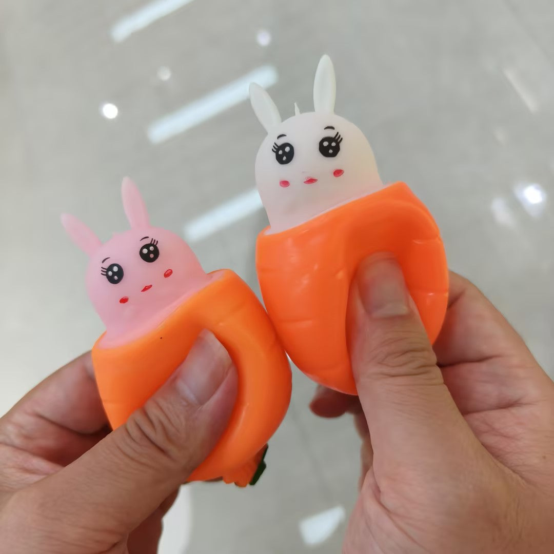 Creative prank cute pet stress-relief toy: little mouse, squirrel cup, squeeze toy, stress-relief ball, cheese toy for venting and stress reduction