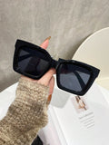 2026 New European and American Style Large Frame Leopard Print Sunglasses for Women, Uv Protection, Slimming Effect, Fashionable Trendy Flat Glasses with a High-End Feel