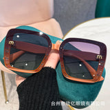 2026 New Model Xiaohongshu Style Square Frame with Glitter Powder, High-End Sunglasses, Fashionable Internet Celebrity Trendy Sunglasses