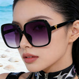 2026 New Women's Sunglasses, Men's Driver's Driving Sunglasses, Anti-Uv Toad Glasses, Fashionable Large Frame Wholesale