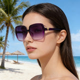 2026 New Women's Sunglasses, Men's Driver's Driving Sunglasses, Anti-Uv Toad Glasses, Fashionable Large Frame Wholesale