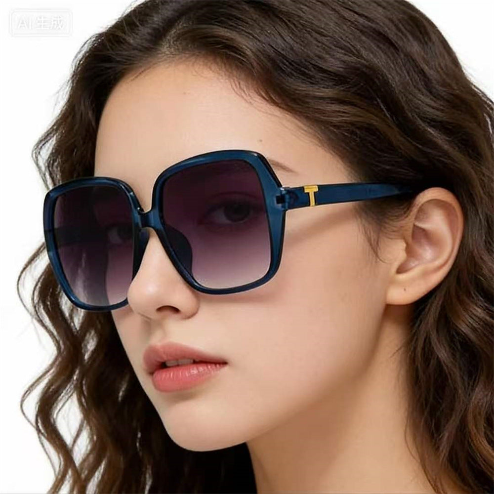 2026 New Women's Sunglasses, Men's Driver's Driving Sunglasses, Anti-Uv Toad Glasses, Fashionable Large Frame Wholesale