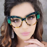 Cat-Eye Anti-Blue Light Glasses for Women – Oversized Full-Frame Fashion Eyewear